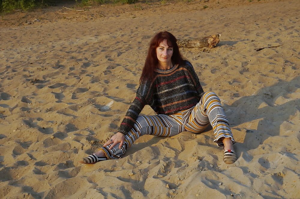 On the Sand (ShopAkira pants) #6