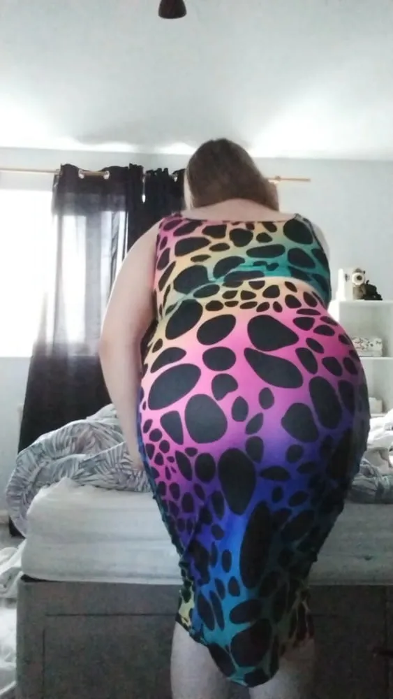 Trans PAWG in rainbow leopard dress