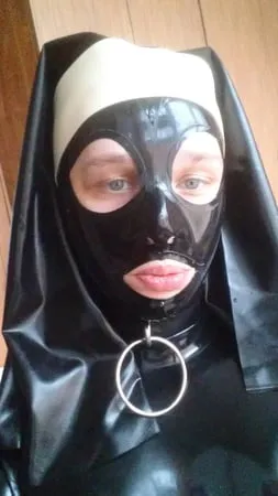 latex nun         