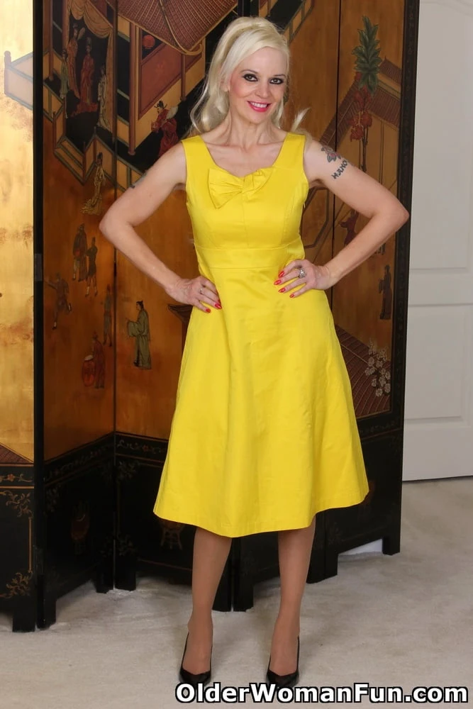 Dressed to undressed from OlderWomanFun #26