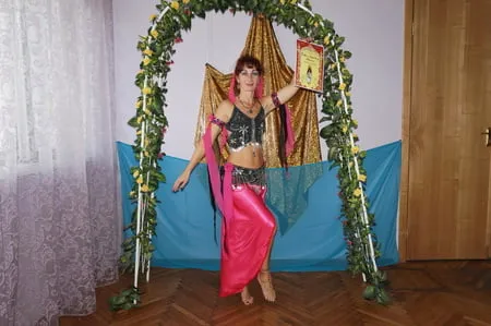 bellydance show                    