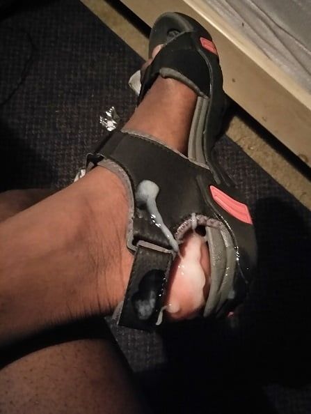 Male Feet in Sandals (Kink)