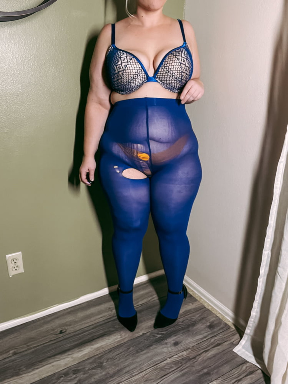 Blue Pantyhose Stinky Nylons Fat Ass BBW Milf Goddess #13