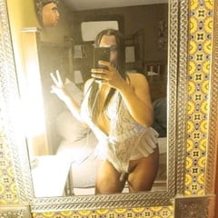 半月形 🧜🏾 ♀️