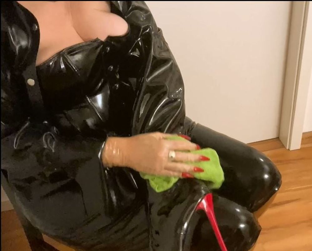 Latex Fetish Housework #20