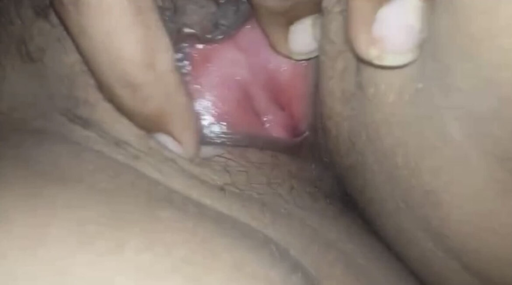 Desi girl boobs and hairy pussy pics 