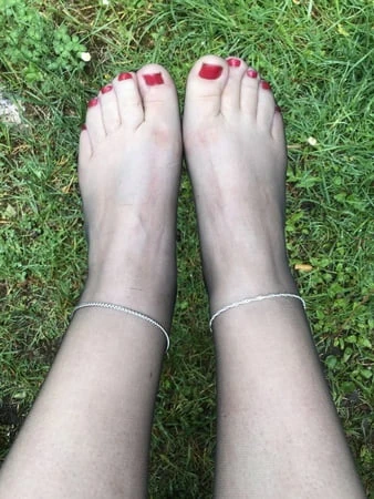 outdoor feet         