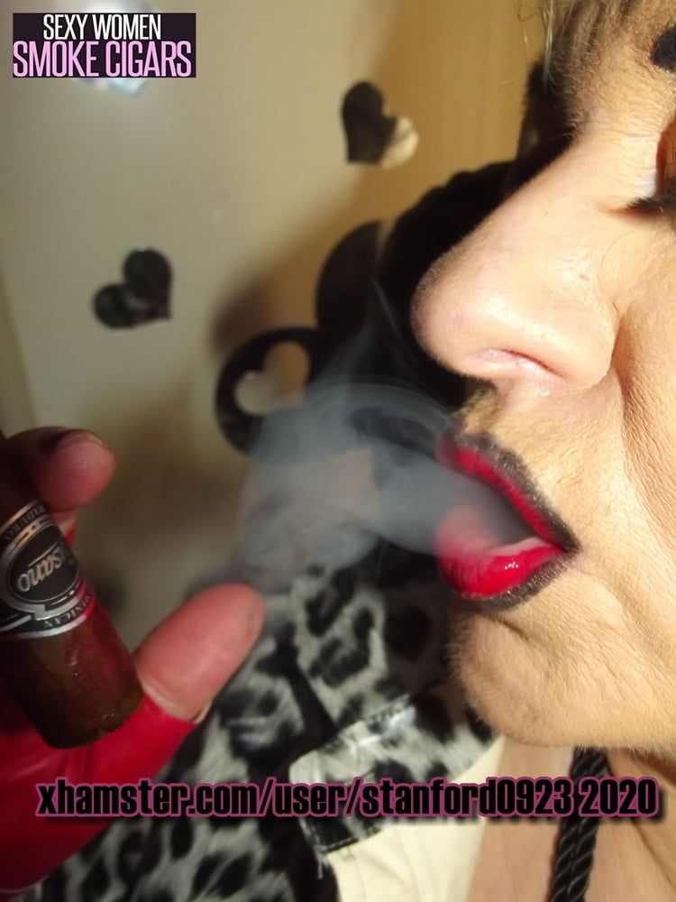 SEXY WOMAN SMOKE CIGARS #18