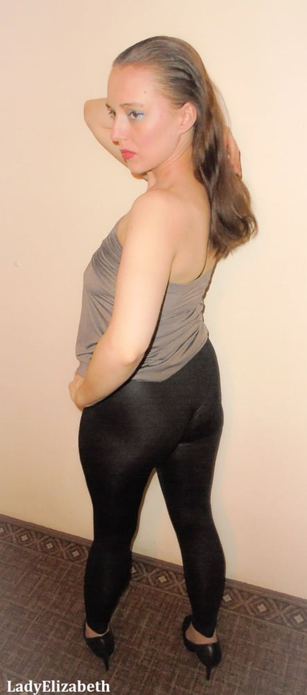 Lady Elizabeth - I love wearing tight leggings #3