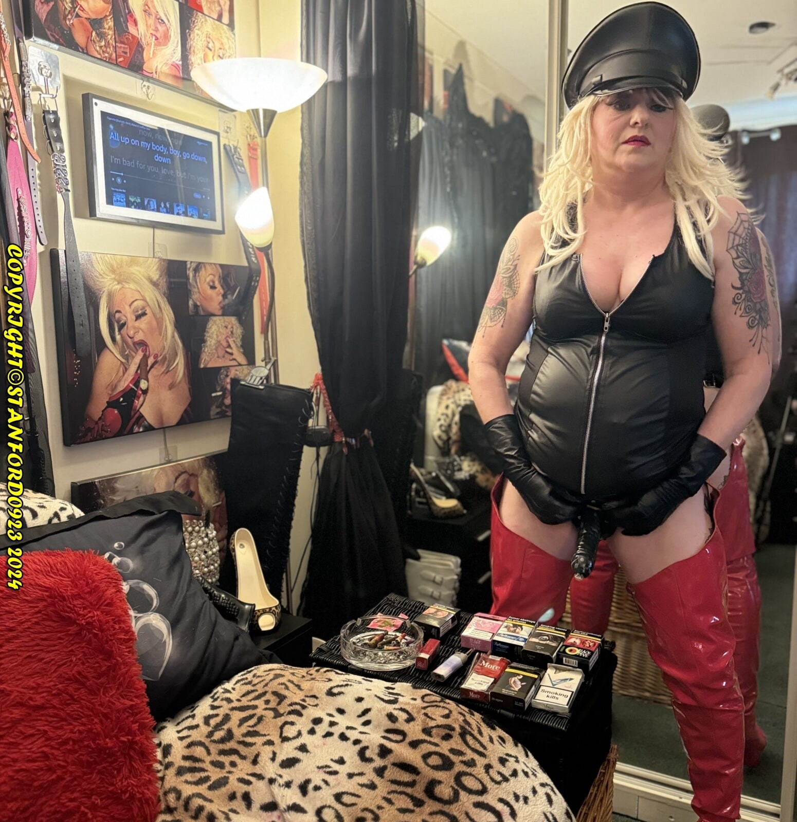 MISTRESS FUCKS HER SLAVE