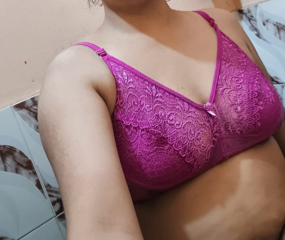 Desi Wife Naked in bathroom