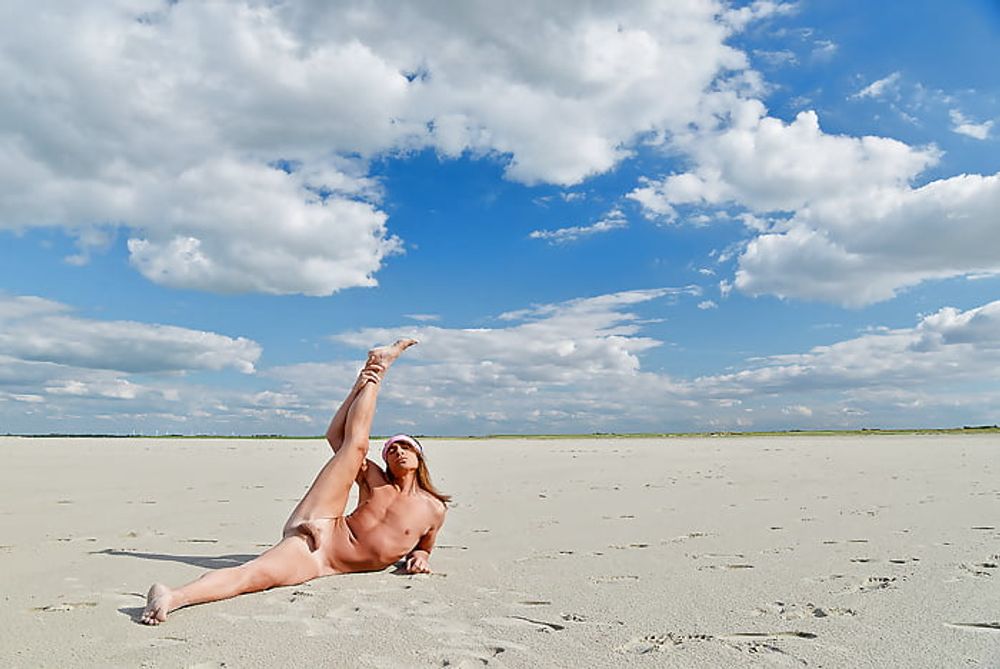 Tygra,shooting on the beach in Hambourg. #20