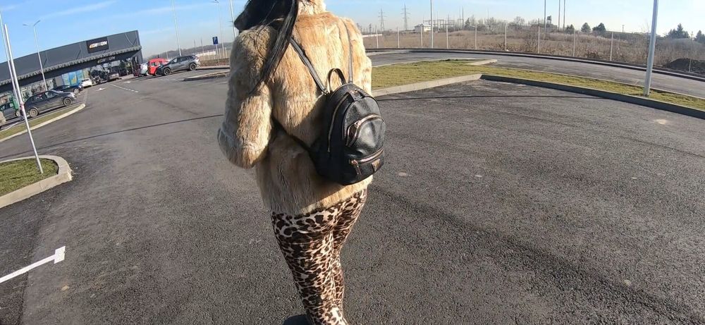 Cheating wife goes fur-coat shopping with her husband&#039;s frie #5