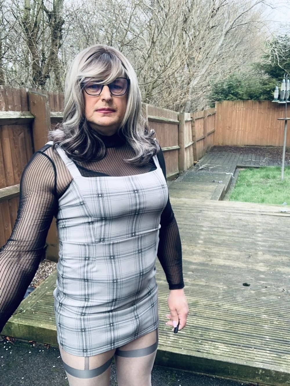 Crossdresser Kellycd in grey dress and pantyhose 