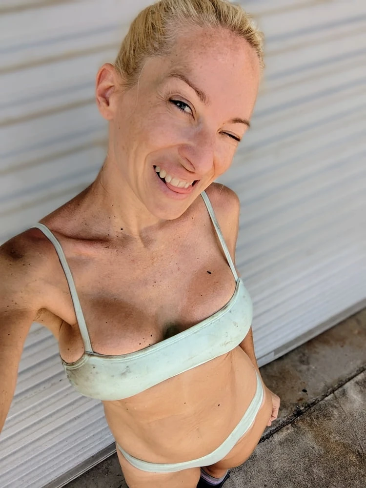 Dirty Girl!