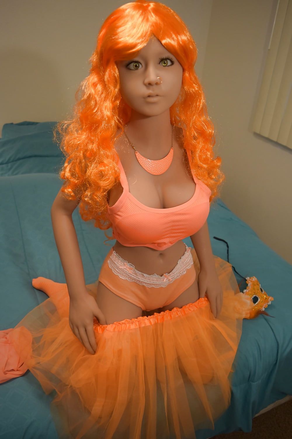 Nina's orange dream #32