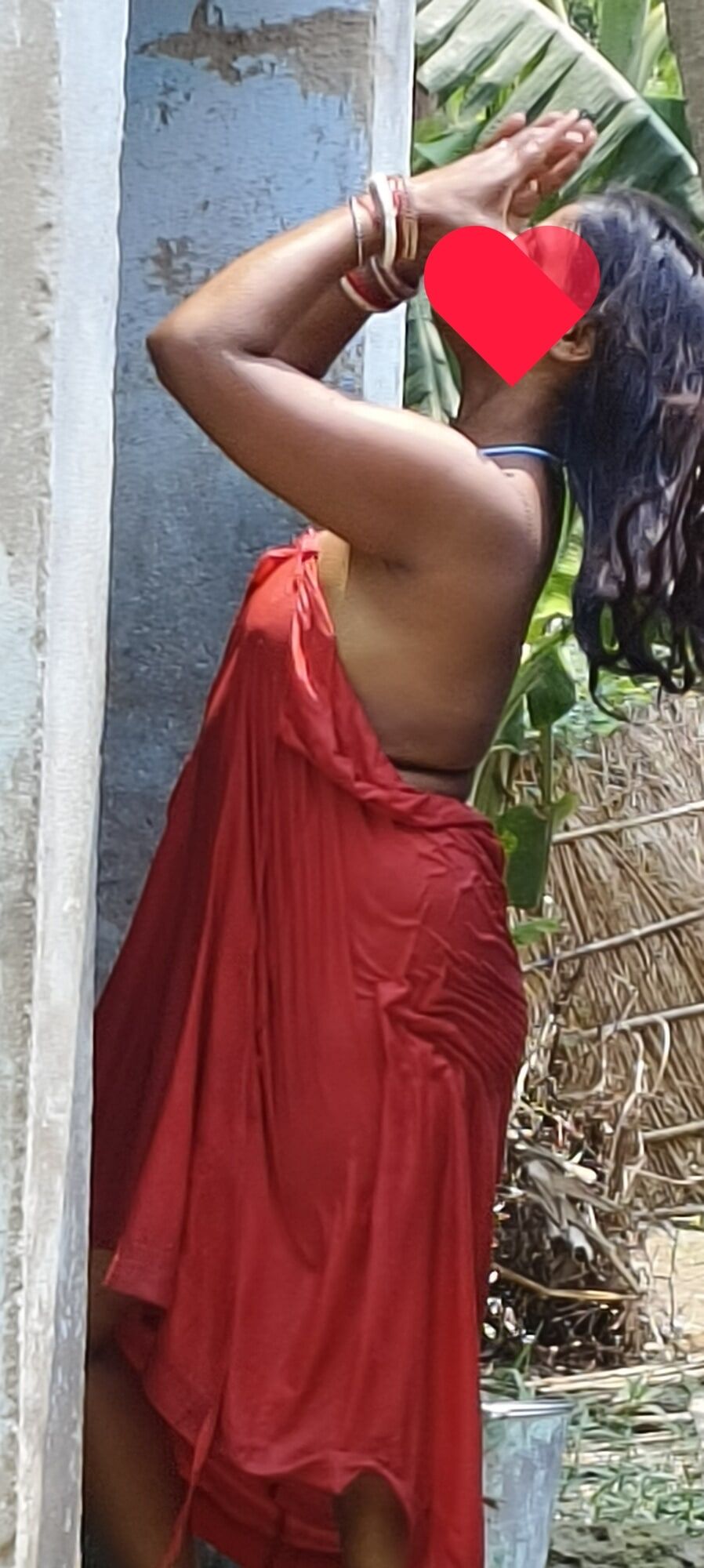 desi sexy Bhabhi bathing nude enjoy summer season #11