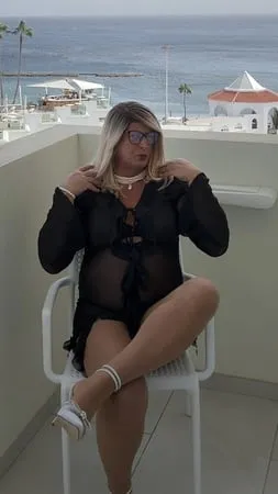 sexy crossdresser kellycd     in black dress and pantyhose         