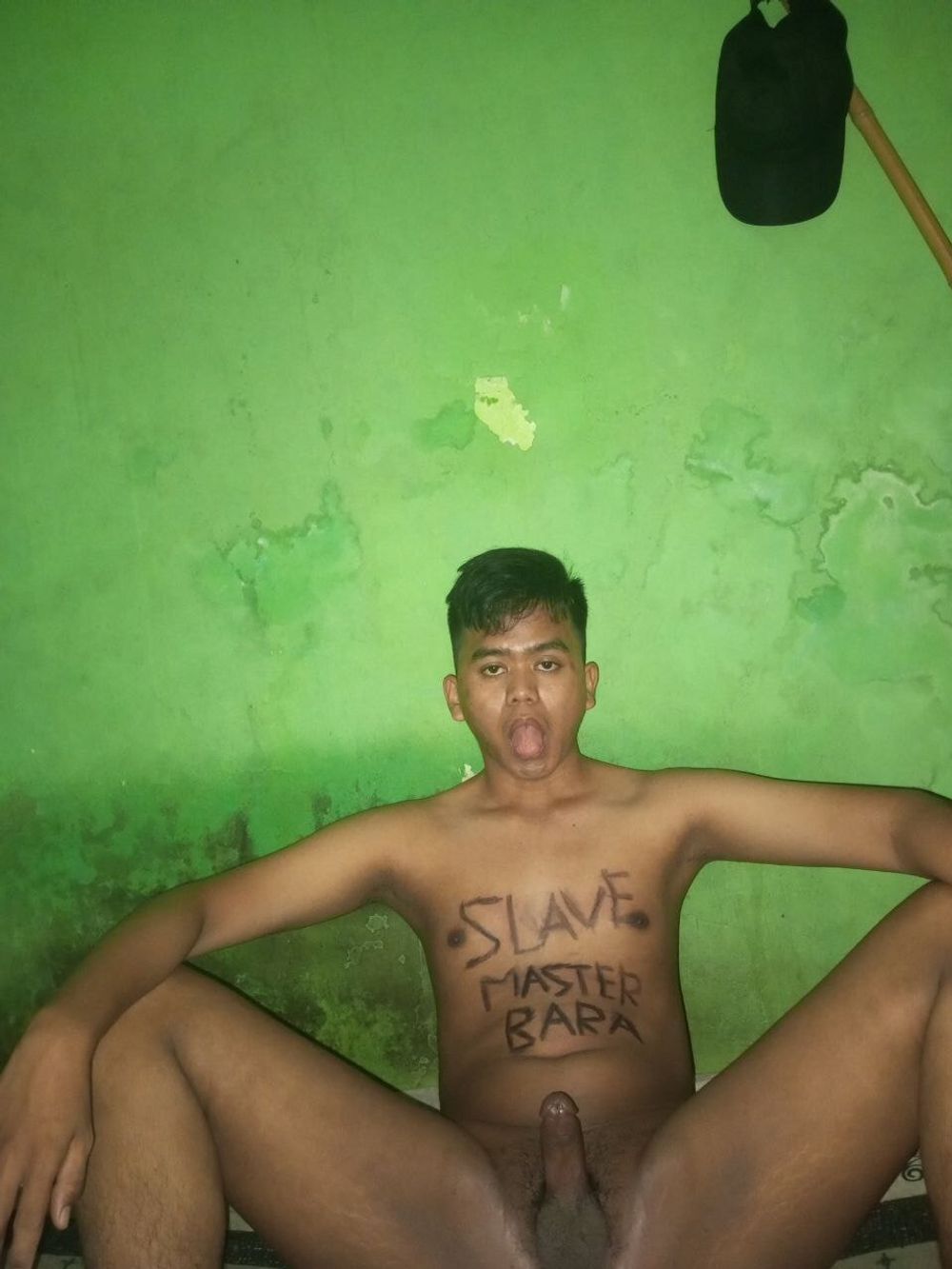 Ini adalah slave saya yang suka diekspos  #9