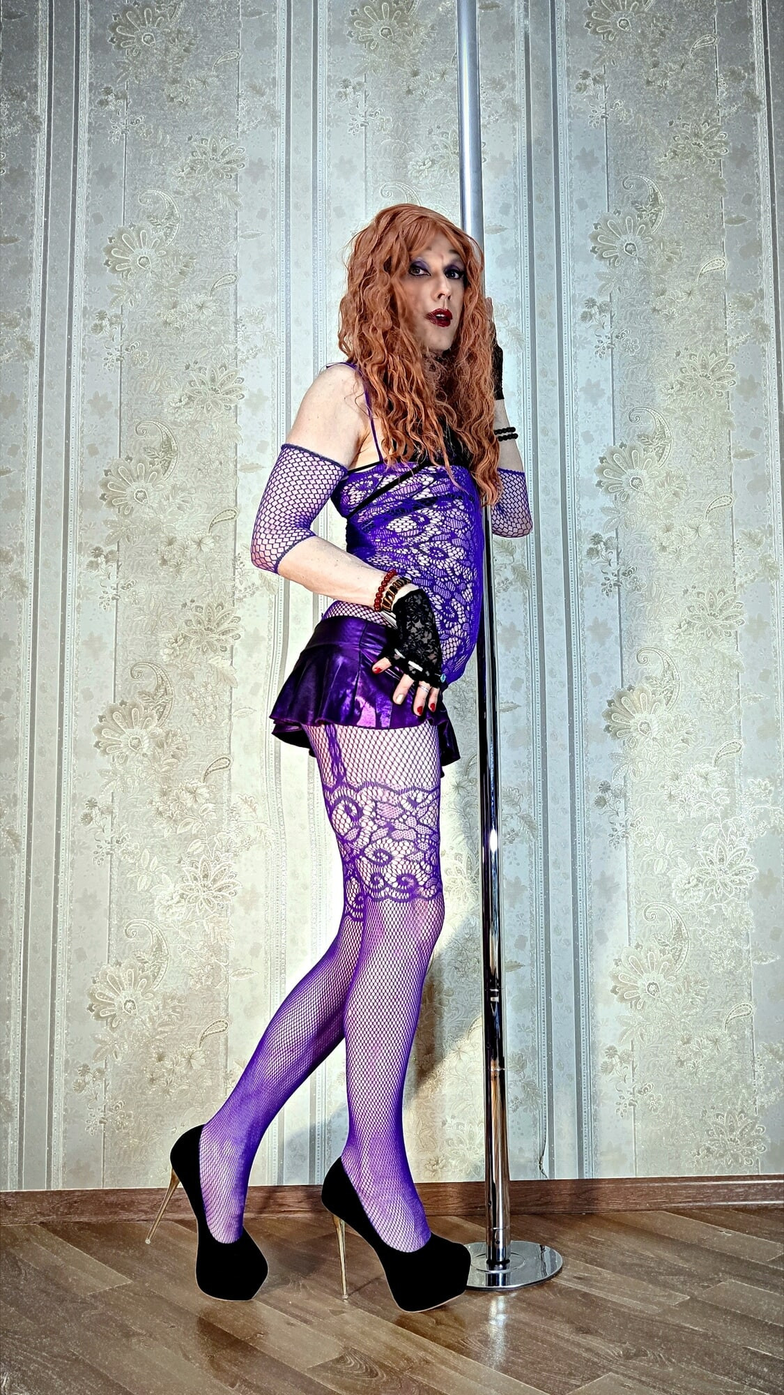 A YOUNG femboy seduces her boyfriend with a new bright outfi