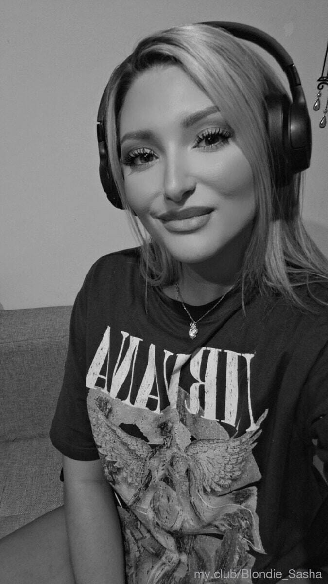 Sasha White 🤍 Free Photos #17