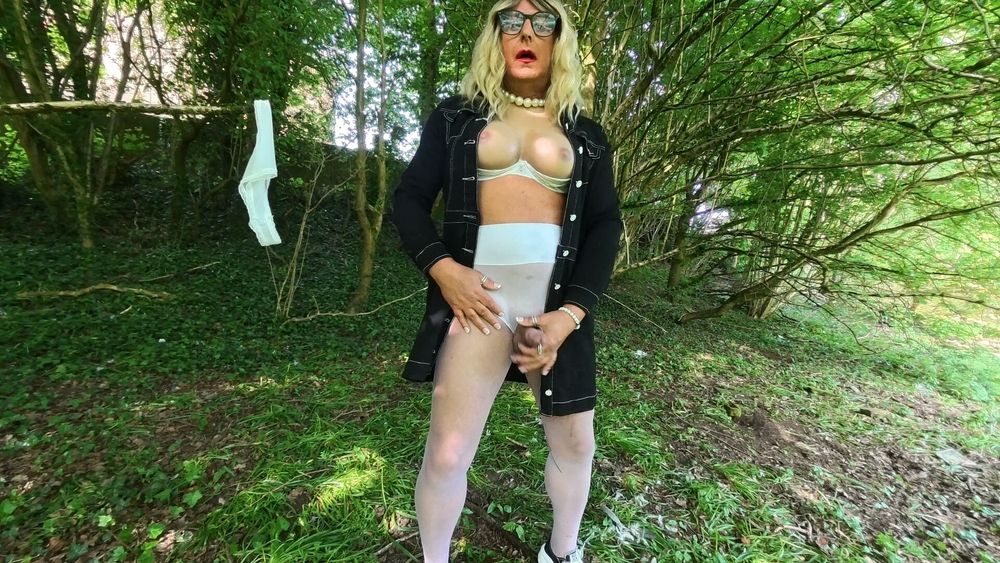 Amateur crossdresser Kellycd2022 sexy milf in the woods  #53