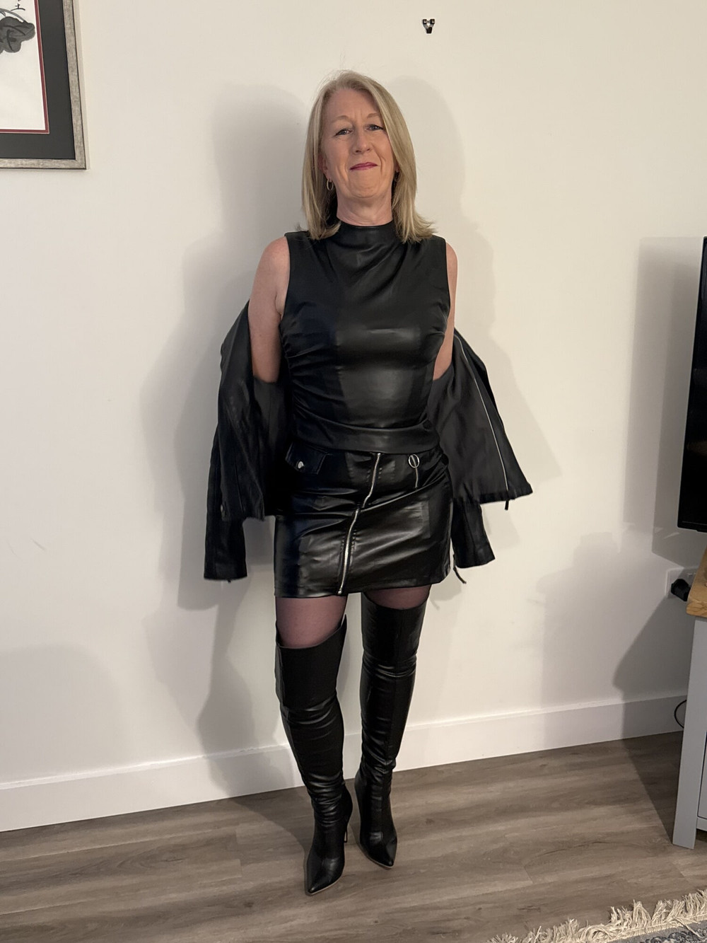 Slut wife leather to be shared #11