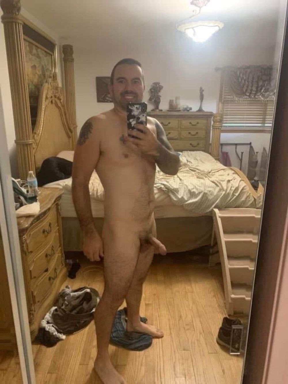 Amateur straight guy nude