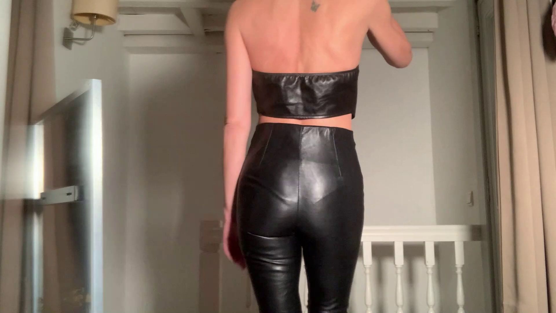 Ass in leather pants
