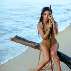 it&#039;s very hot today, feelings like i want to get wet...