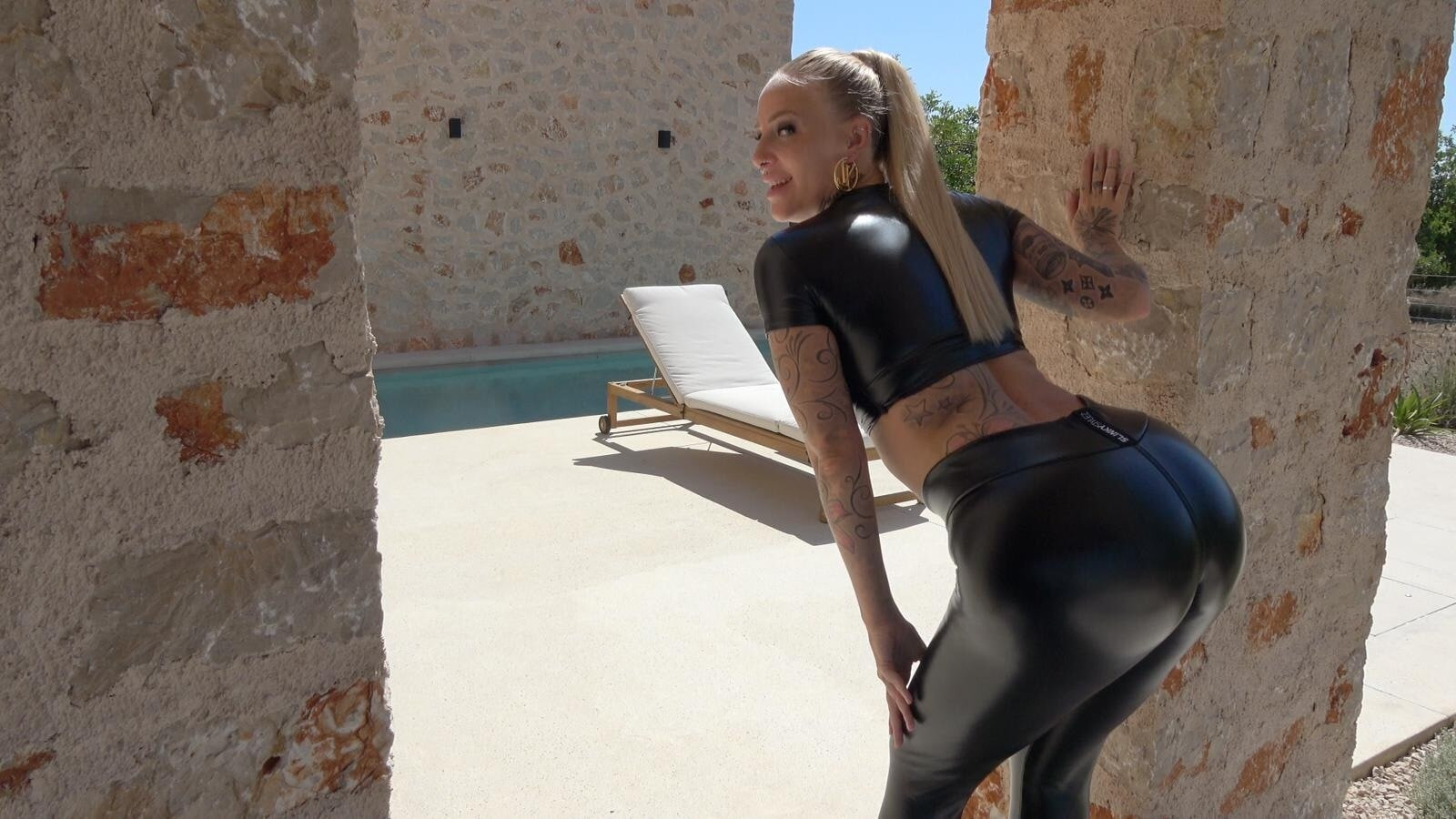 Sexy Leggings Bubble Butt and Plug Action #11