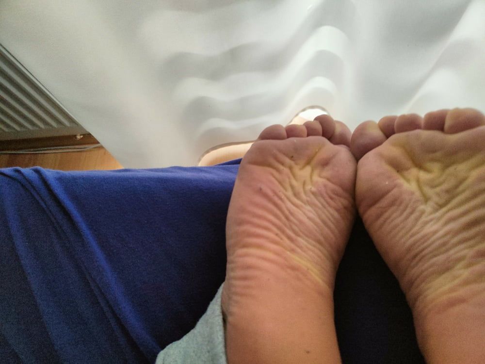 Hornychubby feet soles wrinkled Barefoot  #26
