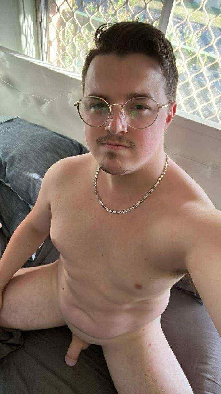 Luis Esteban Naked