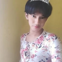 Celyn Crossdresser