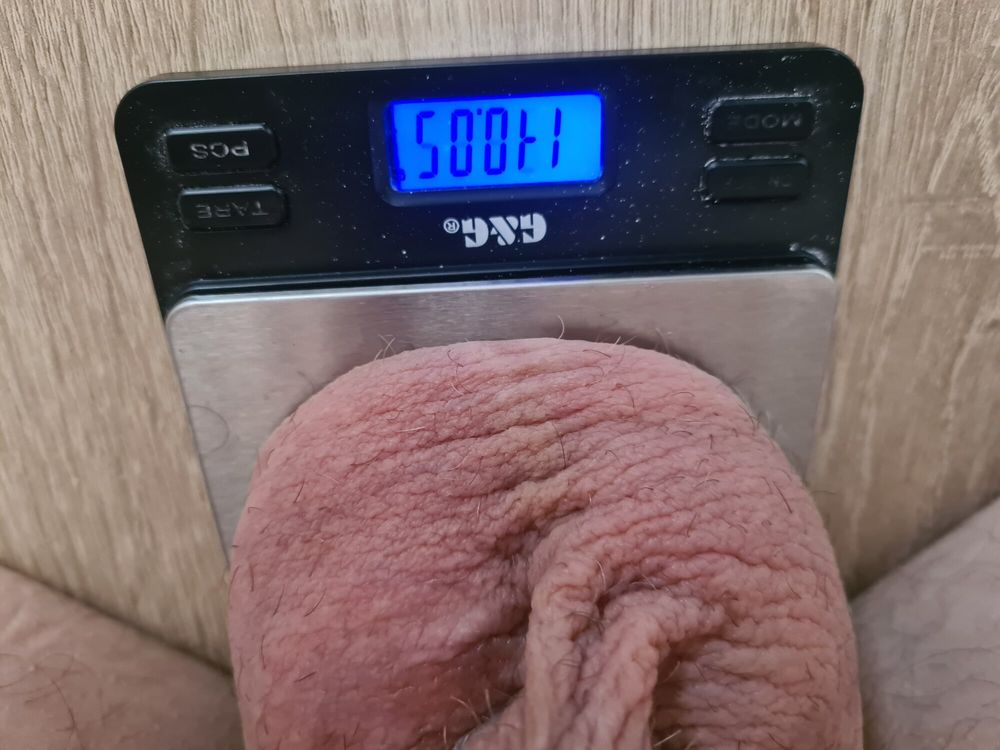 Weighing cock &amp; balls