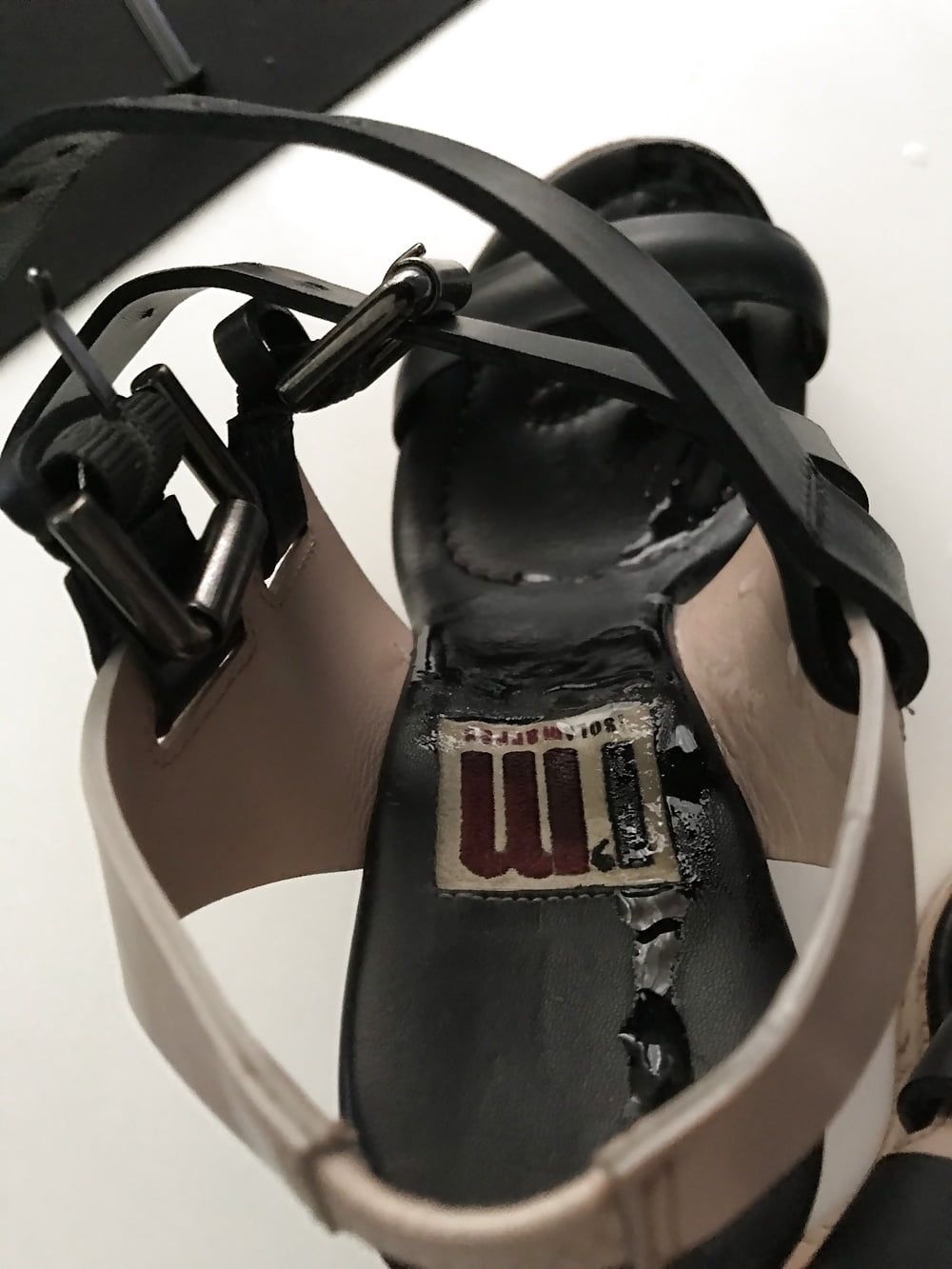 I&amp;#039;M ISOLA MARRAS Leather Wedges Fuck #9