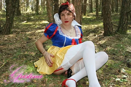 the sissy bitch snow white exposed in the enchantred forest         