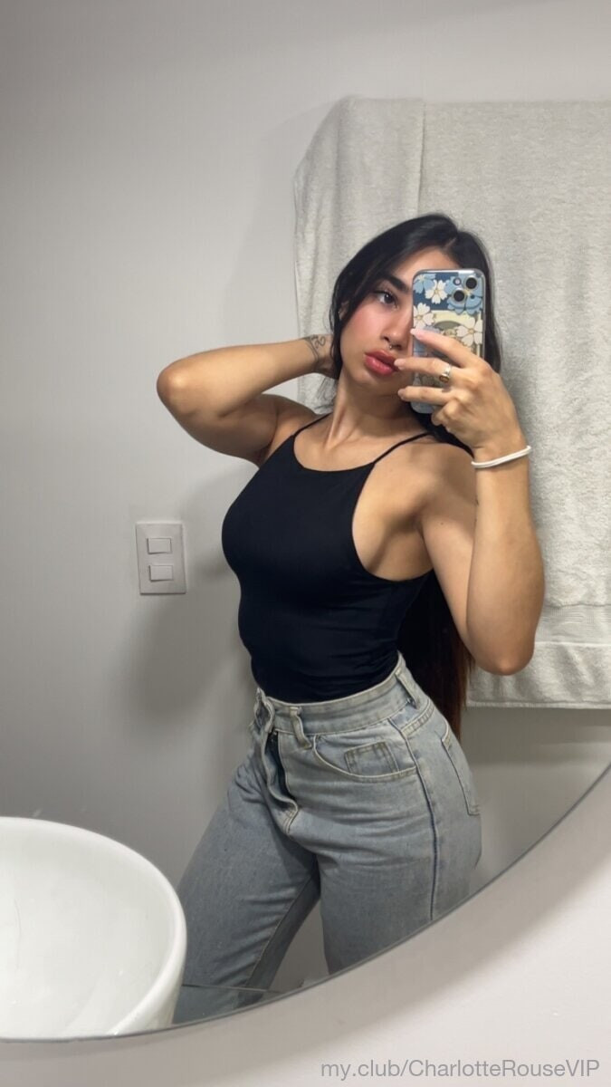 Charlotte Free Photos #17