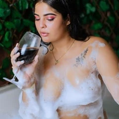 I love a hot bath 🔥