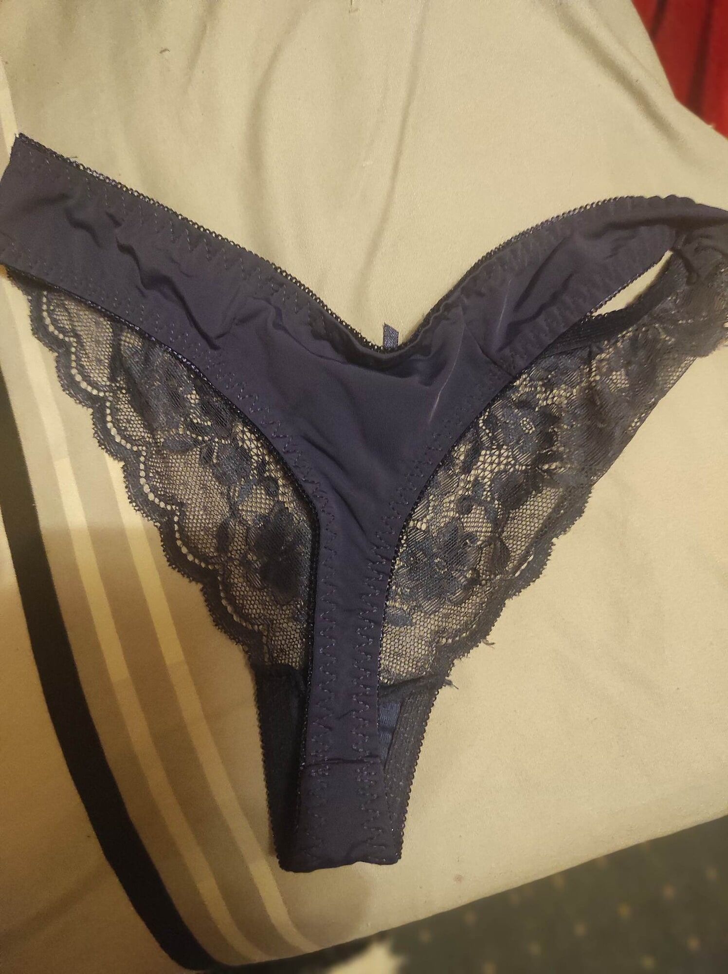my friend's daughter is a thong 