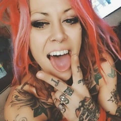 Evie🖤Rotic Free Photos