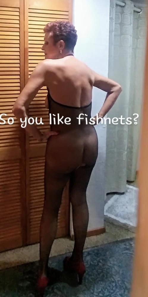You like Fishnets? #25