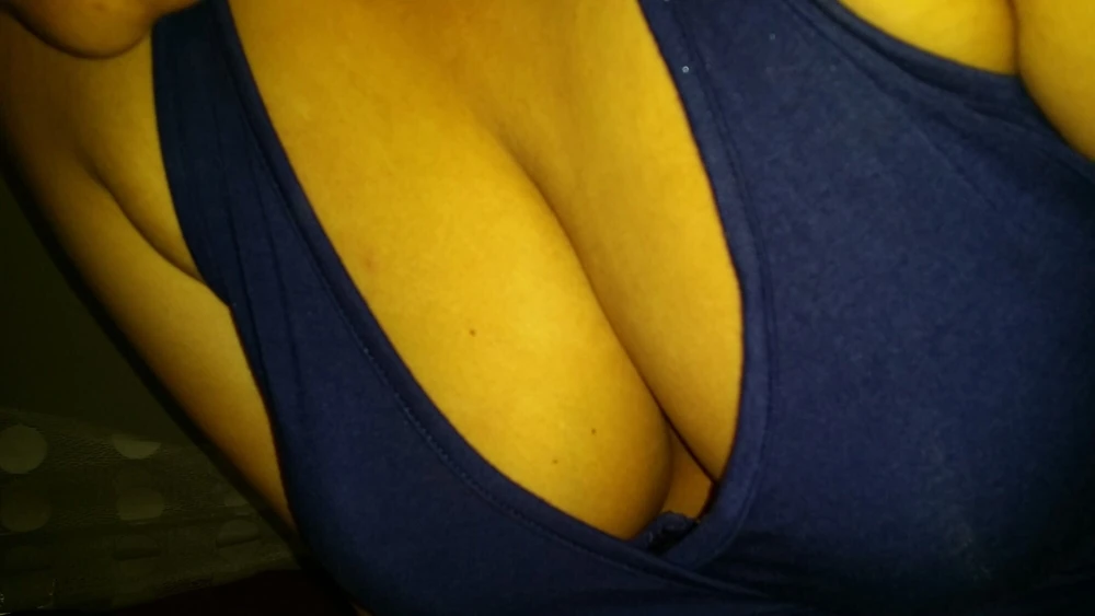 goddess cleavage 