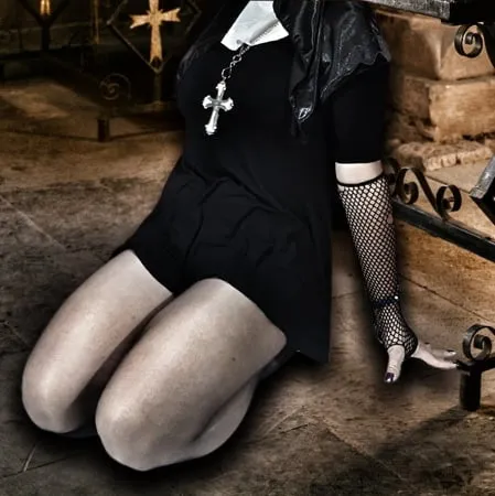 nun alana femboy         