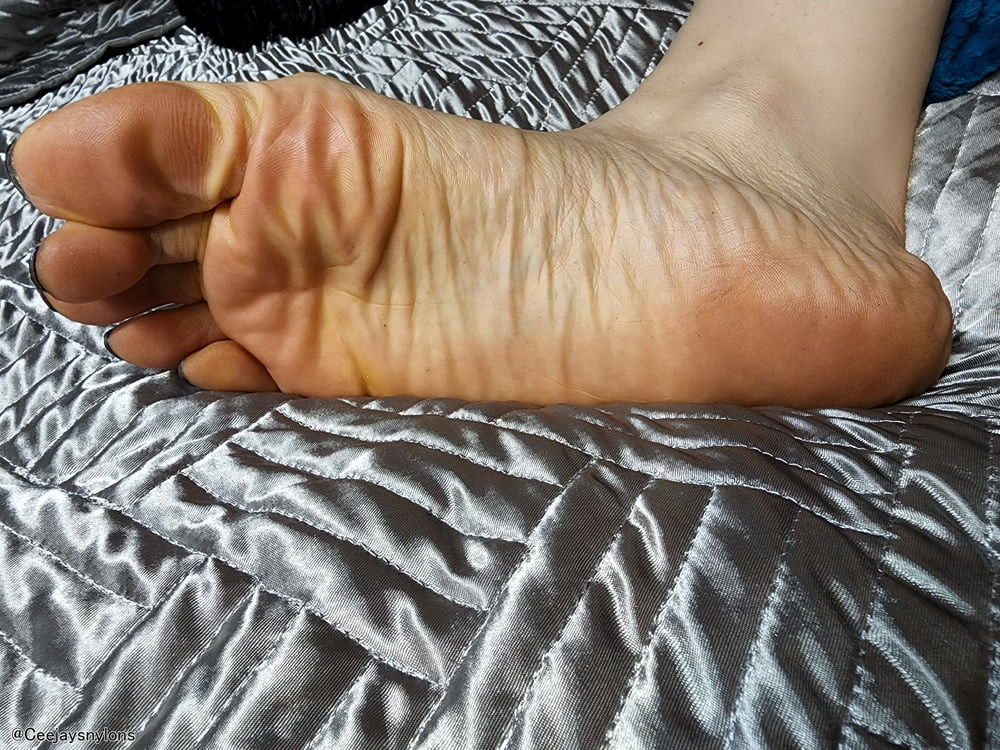 Big Feet Long Toes Big Cock 