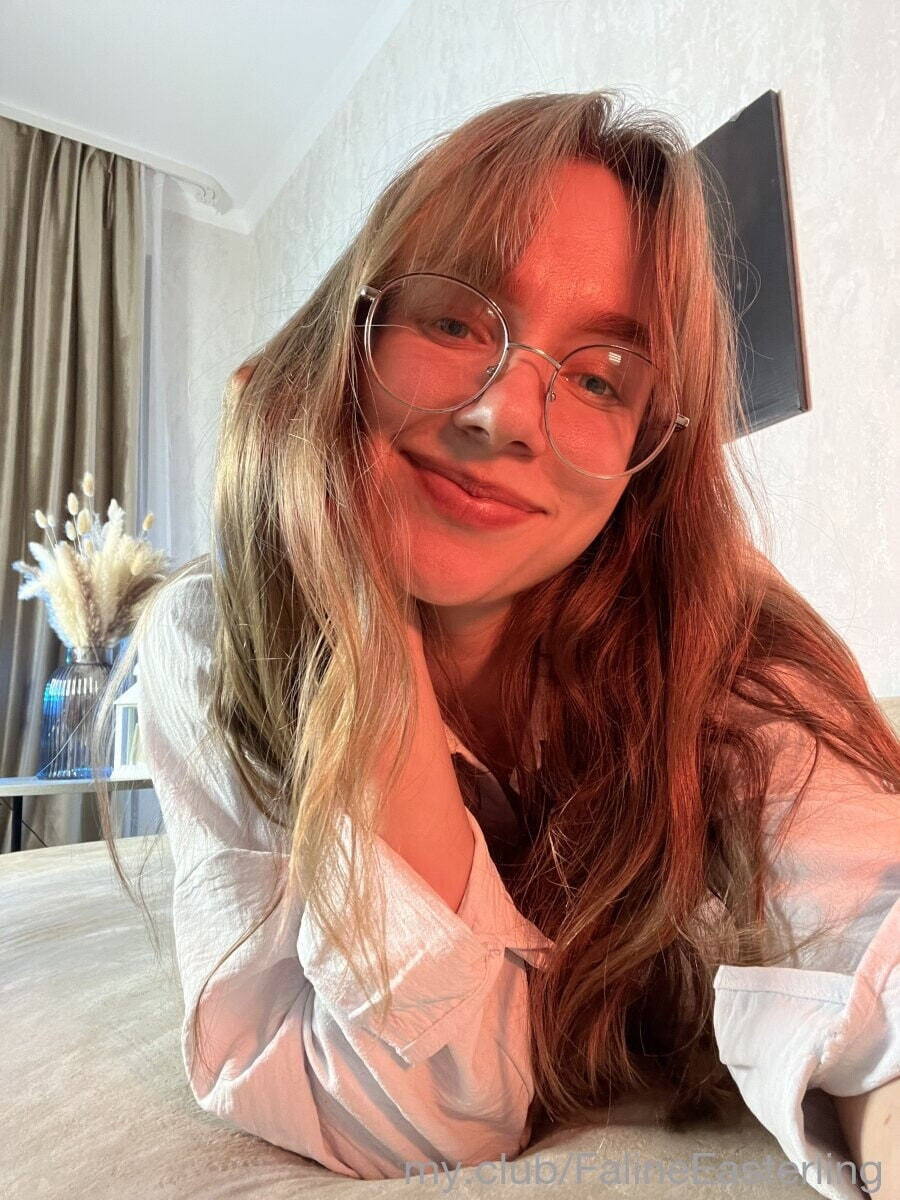 Ellen Free Photos #59