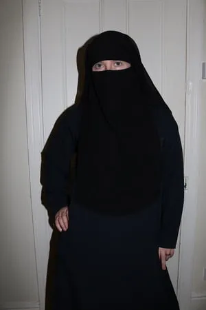 burqa niqab fishnet pantyhose         