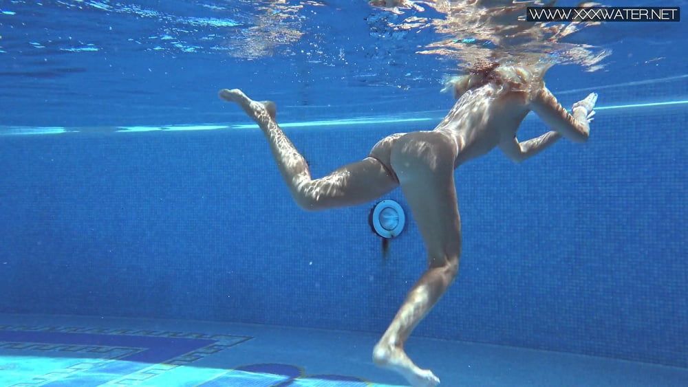  Mary Kalisy Pt.1 Underwater Swimming Pool Erotics #10