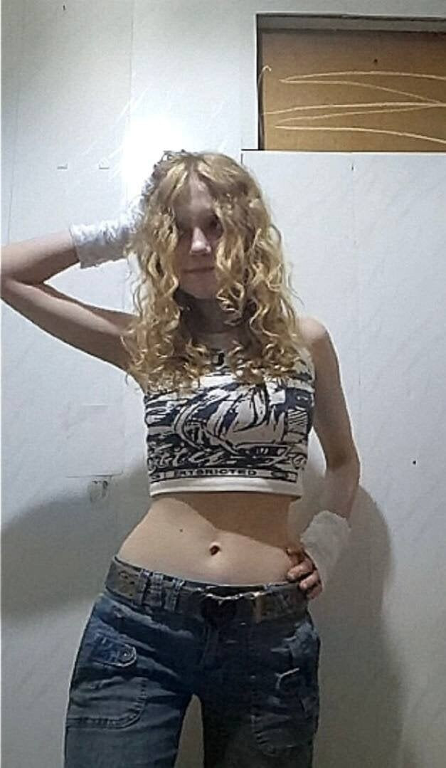 Kira Free Photos #35