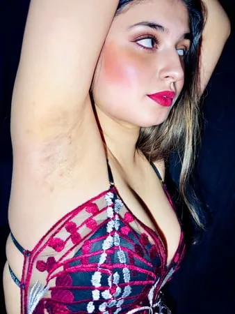 showing my armpit         